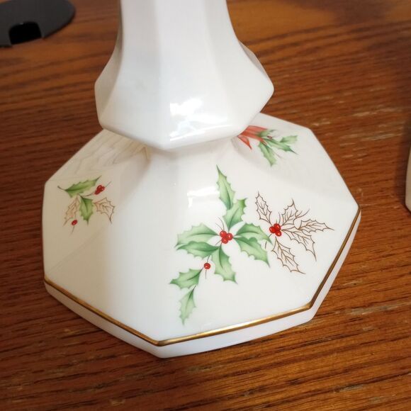 Ivory Bone China Mikasa Christmas Poinsettia Candle Holders Gold Trim - Picture 4 of 11